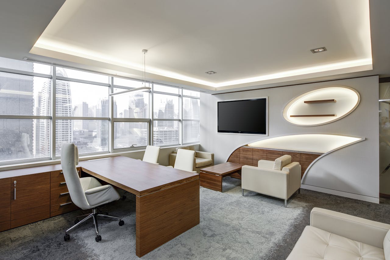 How to Encourage Staff Back to the Office & Attract Top Talent